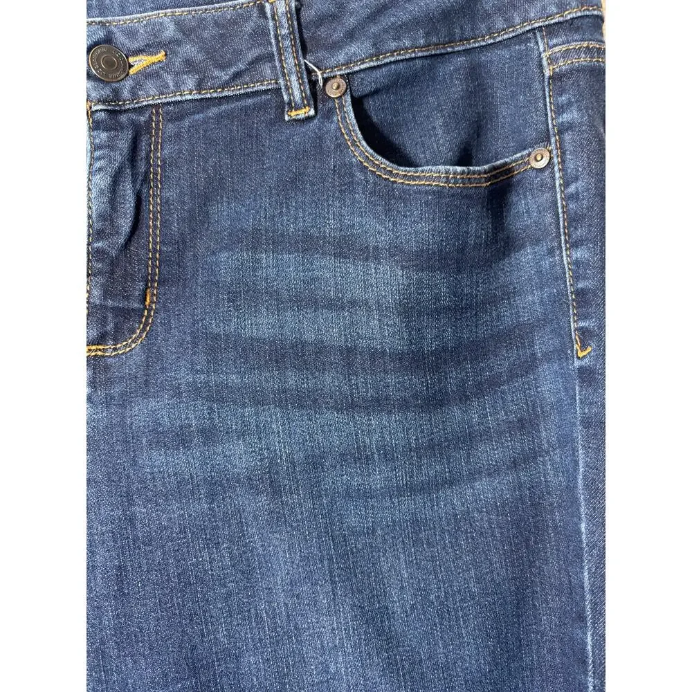 Liz Claiborne Women's Size 8 Girlfriend Straight Leg Mid-Rise Denim Blue Jeans